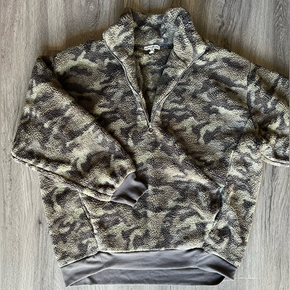 COPY - Fuzzy Pullover